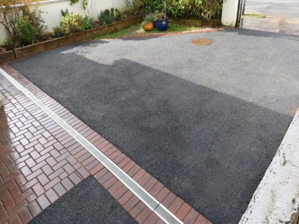 Tarmacadam