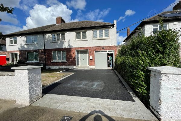 Tarmac installations on driveway in Gortnahoe, County Tipperary