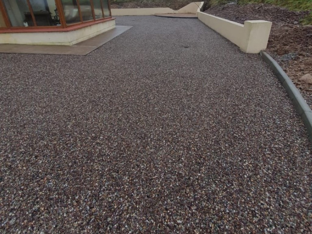 Tar and Chip Driveways